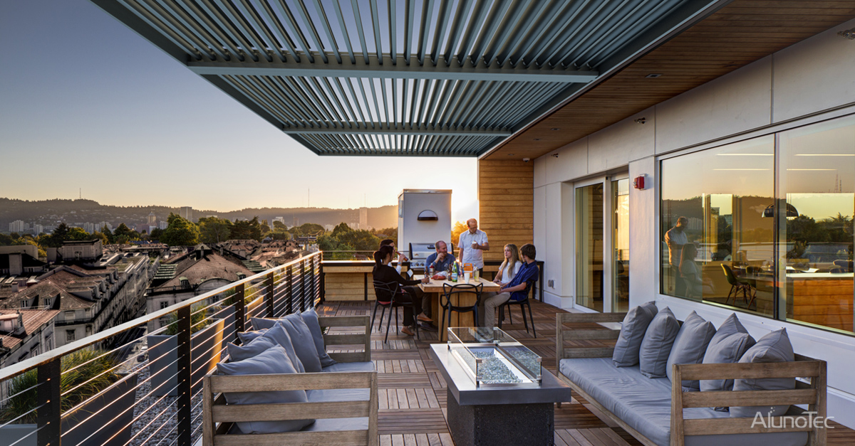 Motorized Opening Roof Pergola